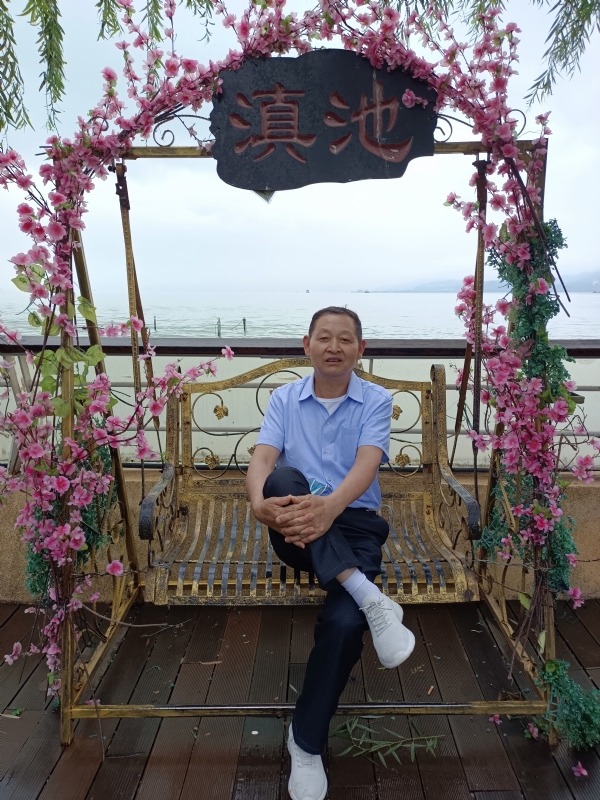 奋斗的第一张照片--安徽父母相亲团